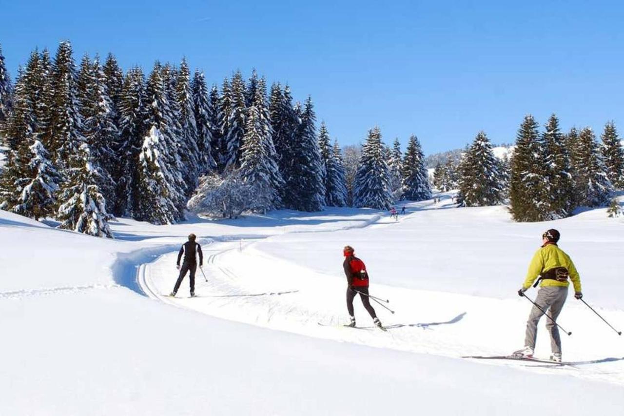 Le 211,Ski Et Randonnee, Lave Linge ,Parking 贝尔内 外观 照片