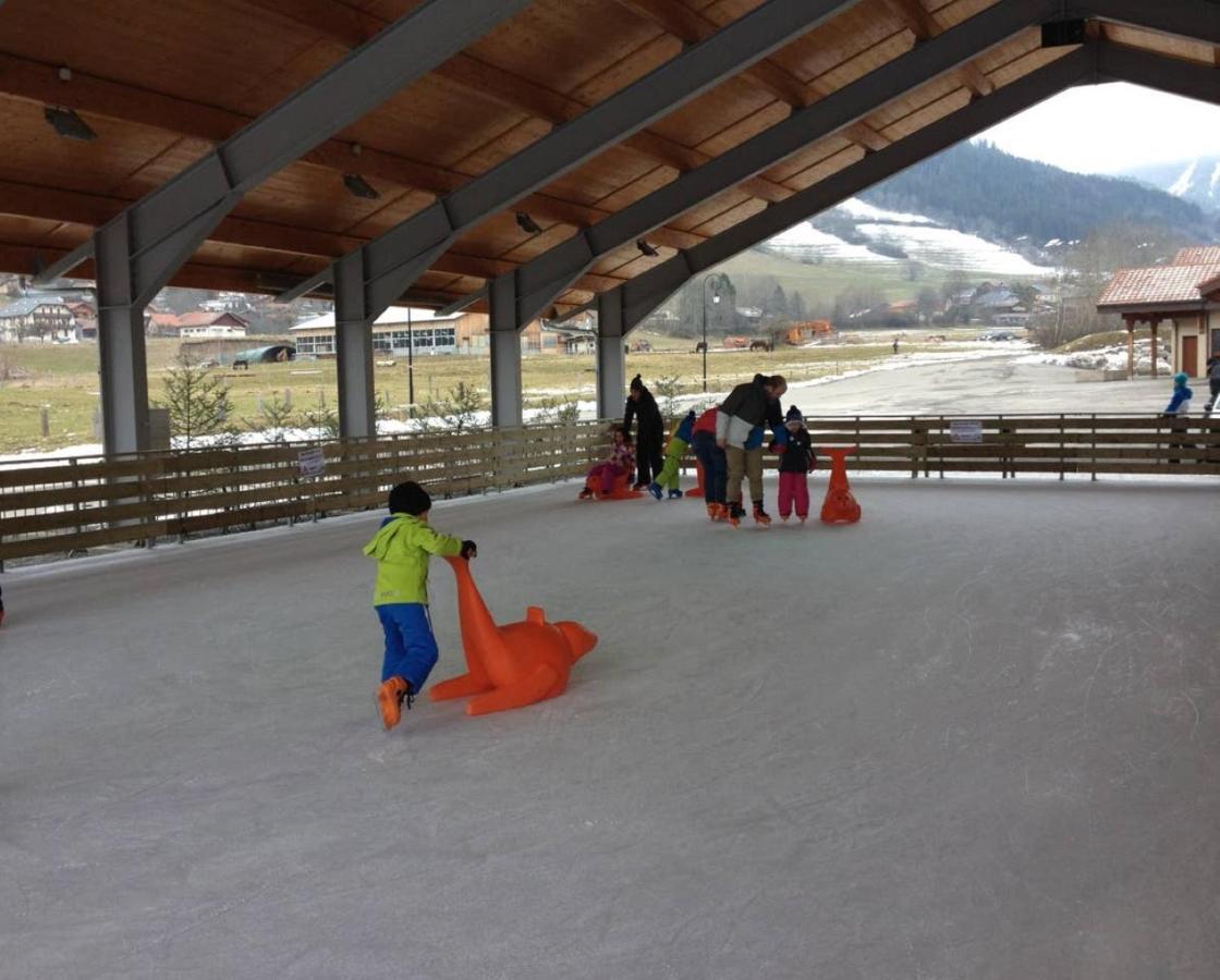 Le 211,Ski Et Randonnee, Lave Linge ,Parking 贝尔内 外观 照片